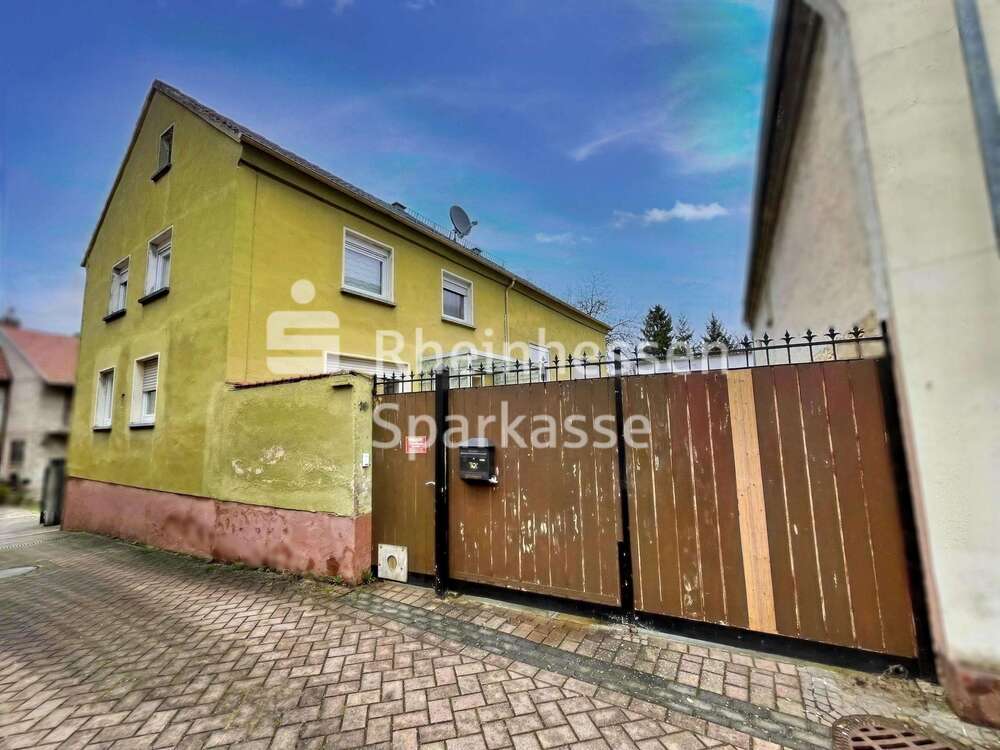 Thumbnail-Haus zum Kaufen in Freimersheim 200.000,00 € 146 m²