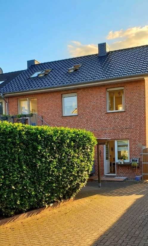 Thumbnail-Haus zum Kaufen in LauenburgElbe 299.000,00 € 169 m²