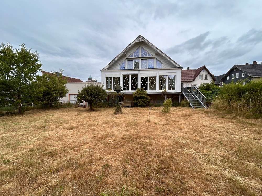 Thumbnail-Haus zum Kaufen in Neustadt 299.000,00 € 400 m²