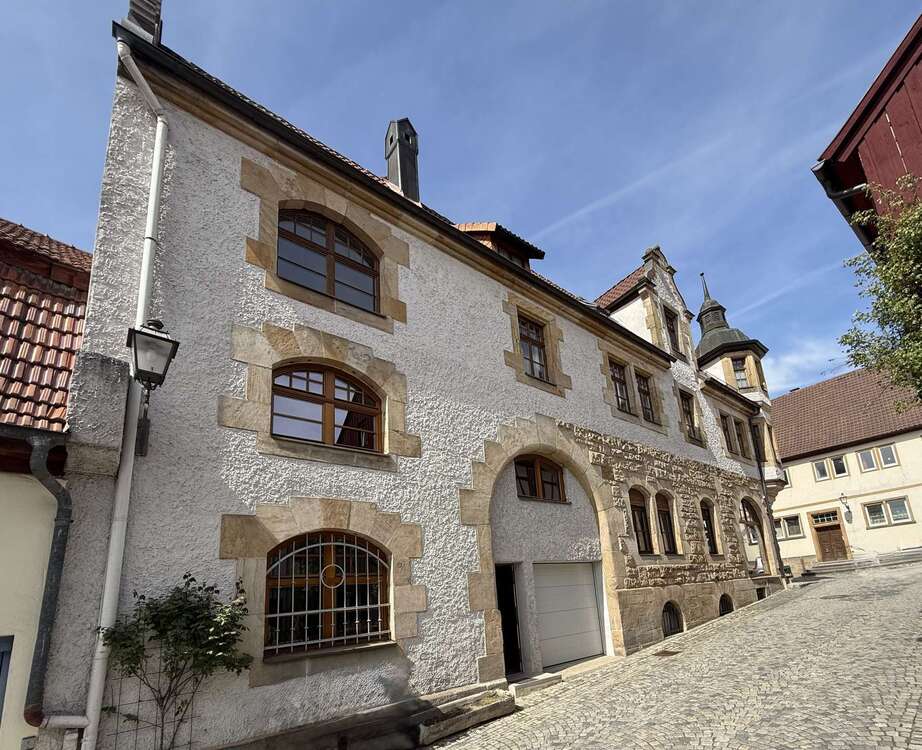 Thumbnail-Wohnung zum Mieten in Seßlach 1.250,00 € 180 m²
