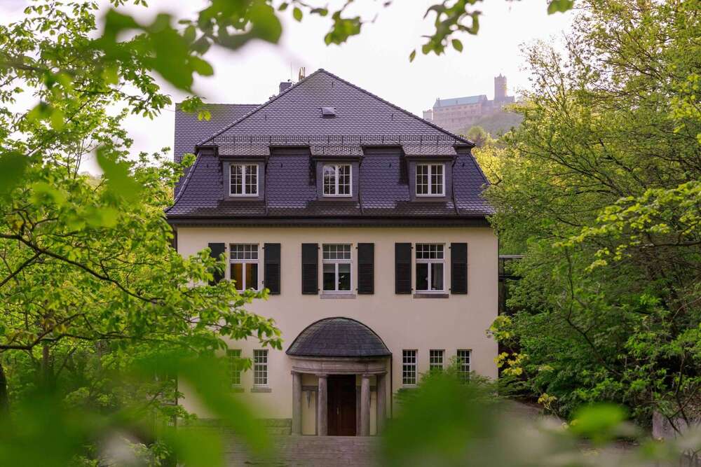 Thumbnail-Haus zum Kaufen in München 15.000.000,00 € 600 m²