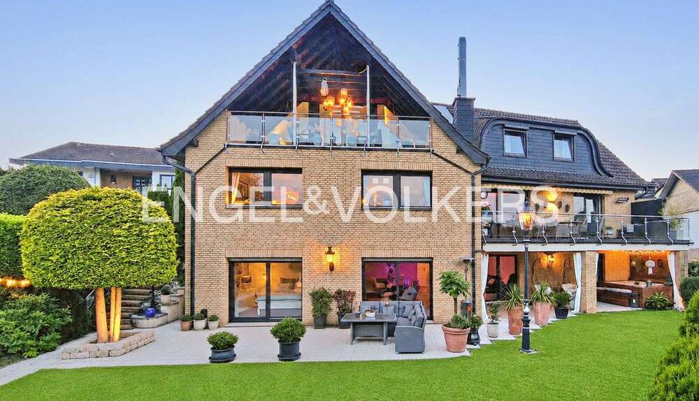Thumbnail-Haus zum Kaufen in Overath 1.290.000,00 € 453 m²