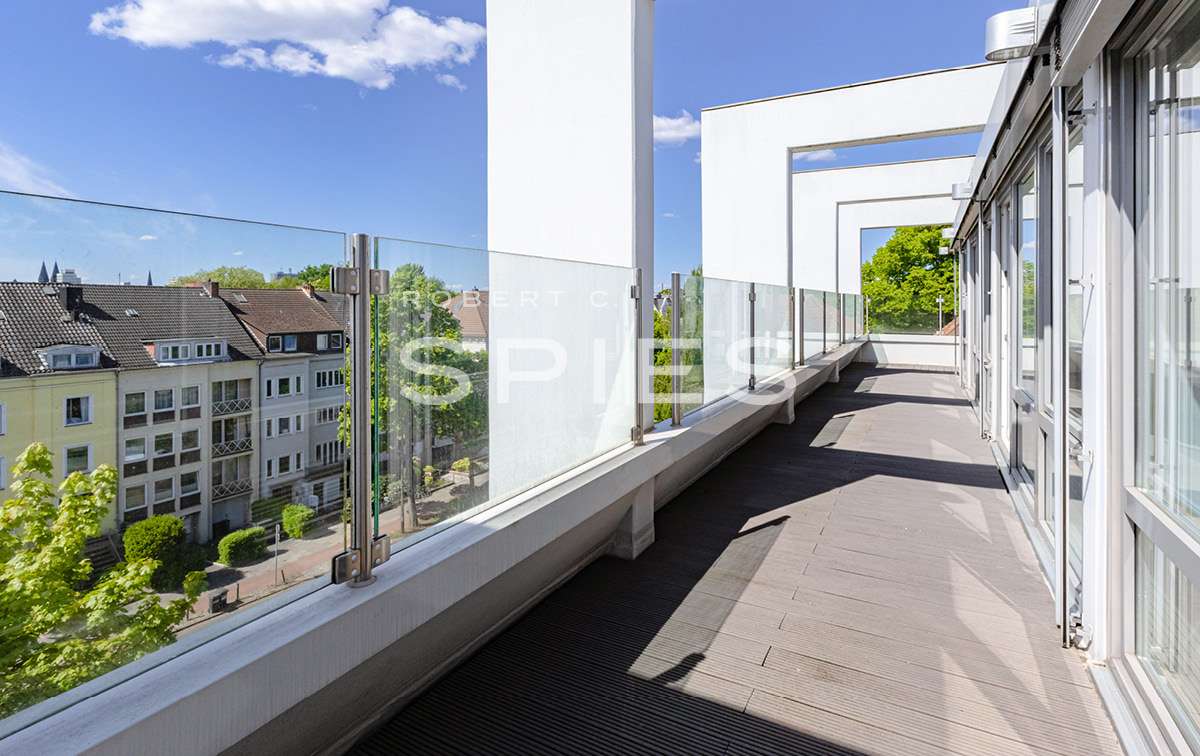Thumbnail-Wohnung zum Mieten in Bremen 2.800,00 € 204.33 m²