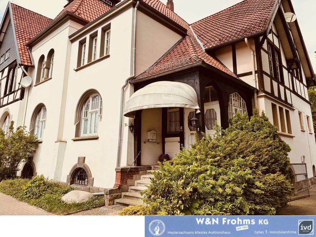 Thumbnail-Haus zum Kaufen in Wietze 270.000,00 € 250 m²