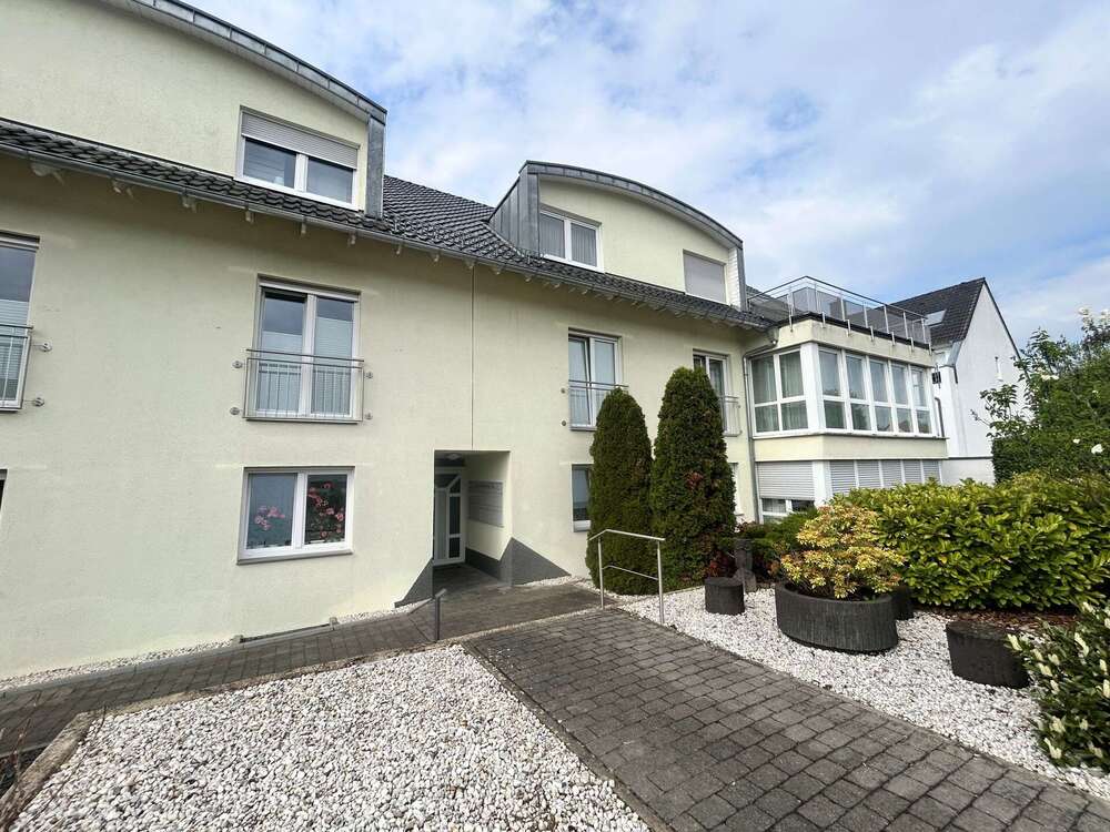 Thumbnail-Wohnung zum Mieten in Düren 1.800,00 € 146 m²