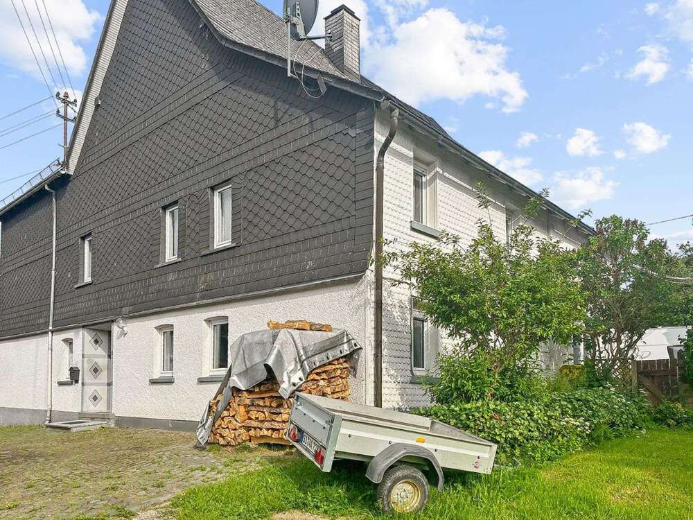 Thumbnail-Haus zum Kaufen in Hilchenbach 105.000,00 € 100 m²