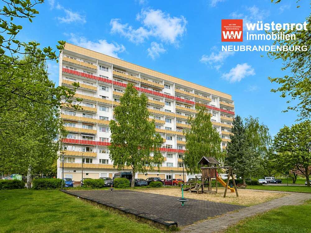 Thumbnail-Wohnung zum Mieten in Neubrandenburg 420,00 € 53 m²