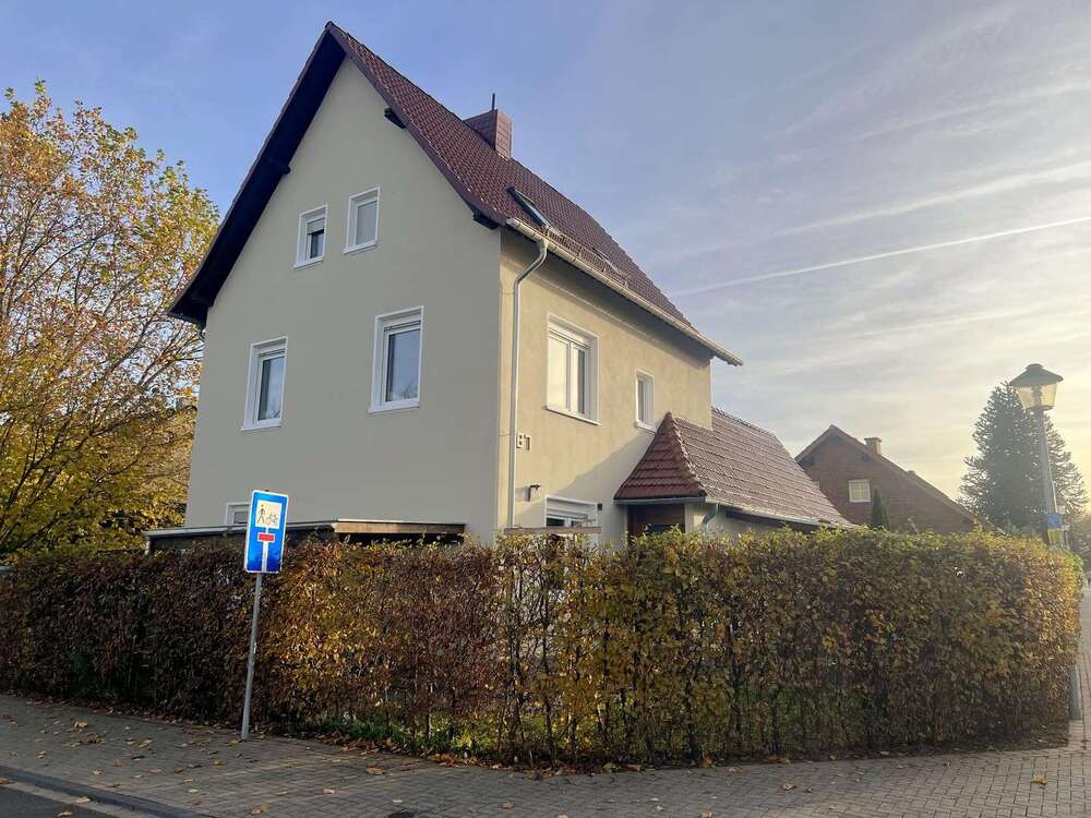 Thumbnail-Haus zum Kaufen in Hennef 549.000,00 € 210 m²