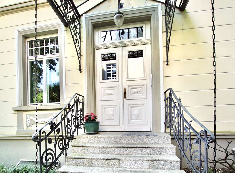 Thumbnail-Wohnung zum Mieten in Wiesbaden 2.300,00 € 167.37 m²