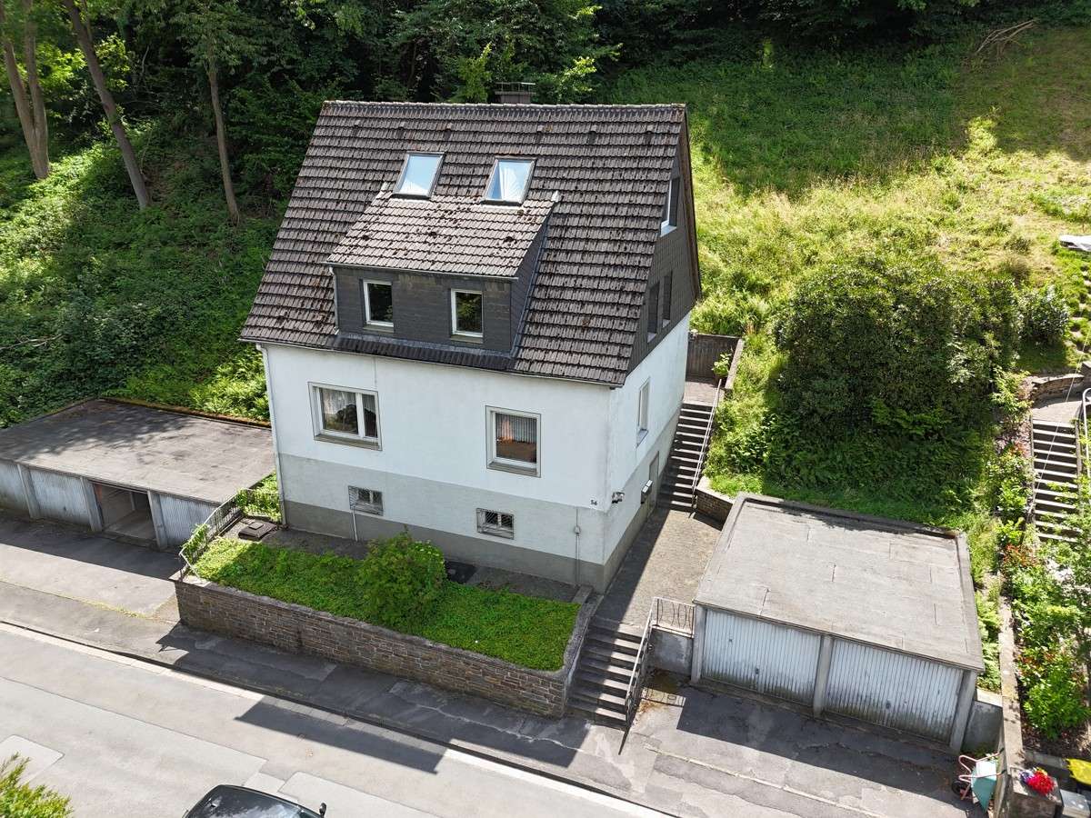 Thumbnail-Haus zum Kaufen in Altena 160.000,00 € 143 m²