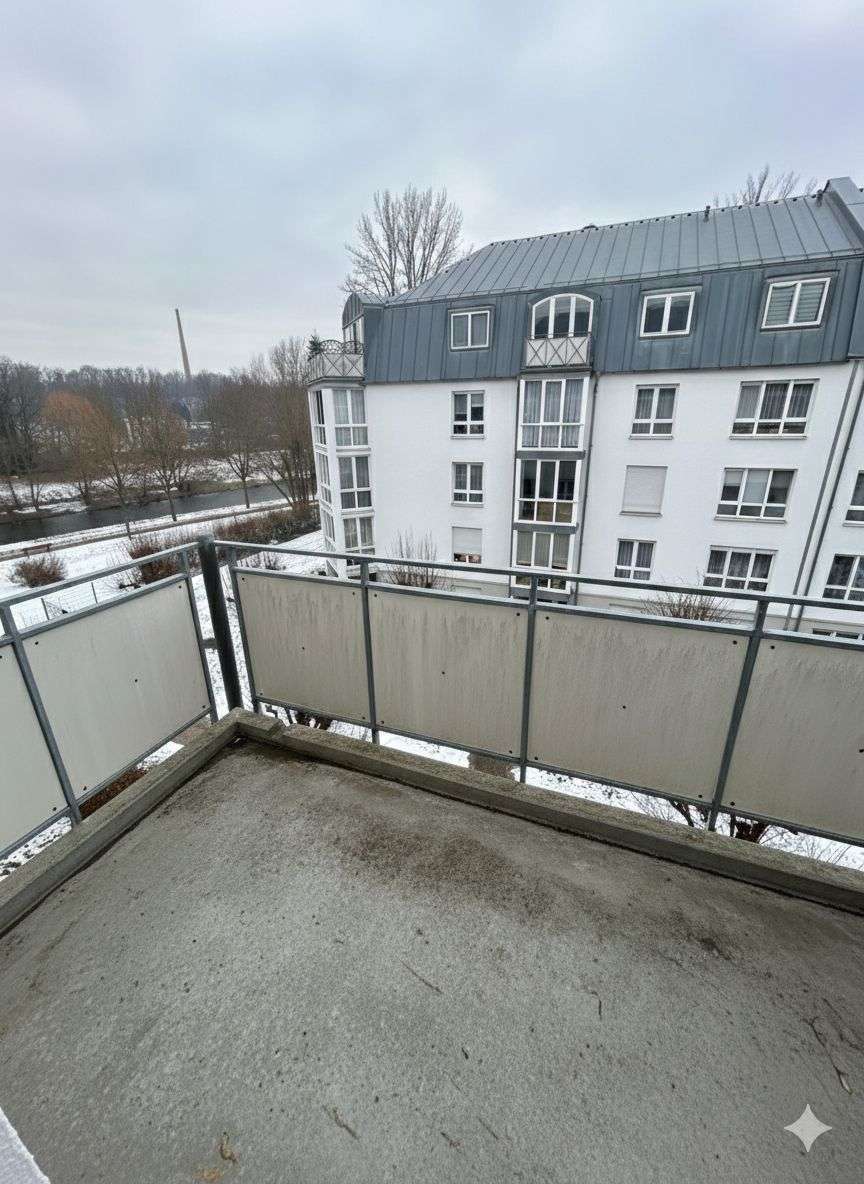 Thumbnail-Wohnung zum Mieten in Zwickau 220,00 € 29.19 m²