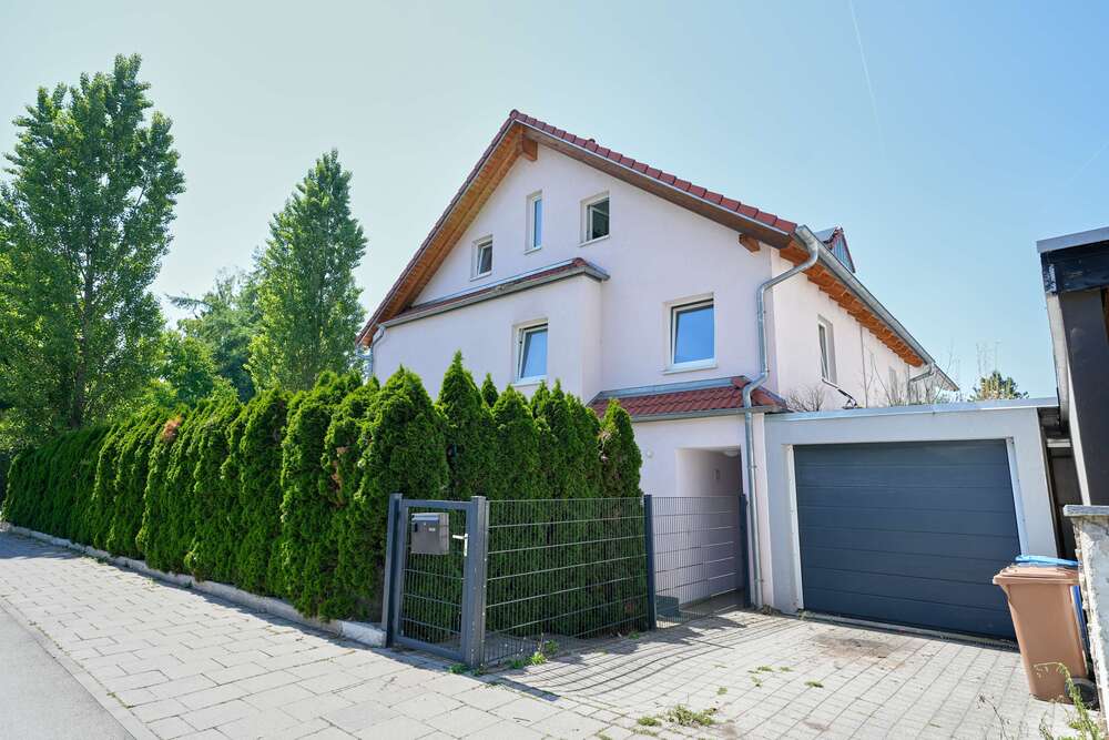 Thumbnail-Haus zum Kaufen in München 1.130.000,00 € 110 m²