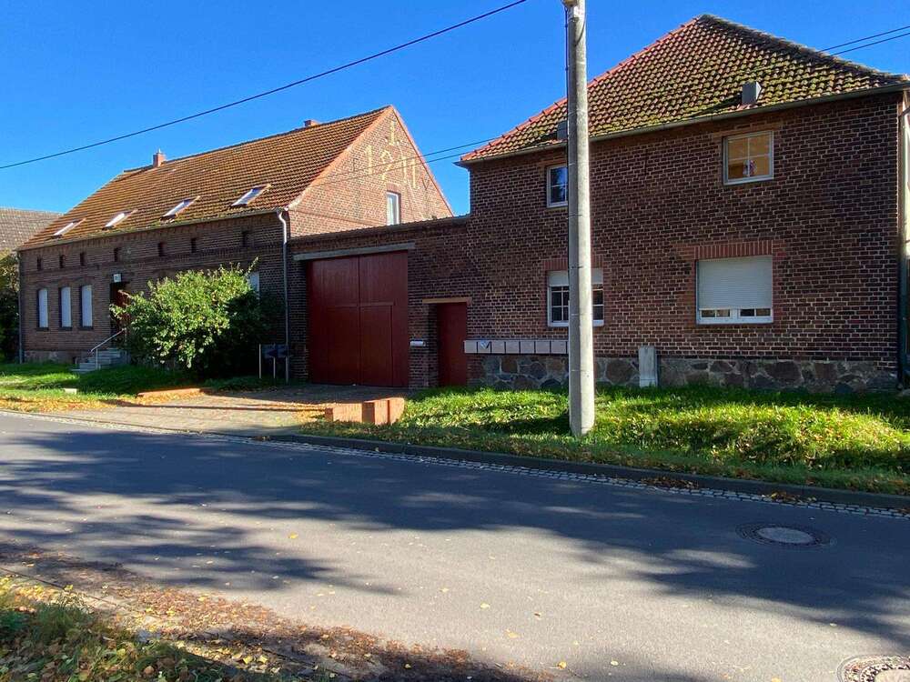 Thumbnail-Haus zum Kaufen in Zahna-Elster 1.550.000,00 € 820 m²
