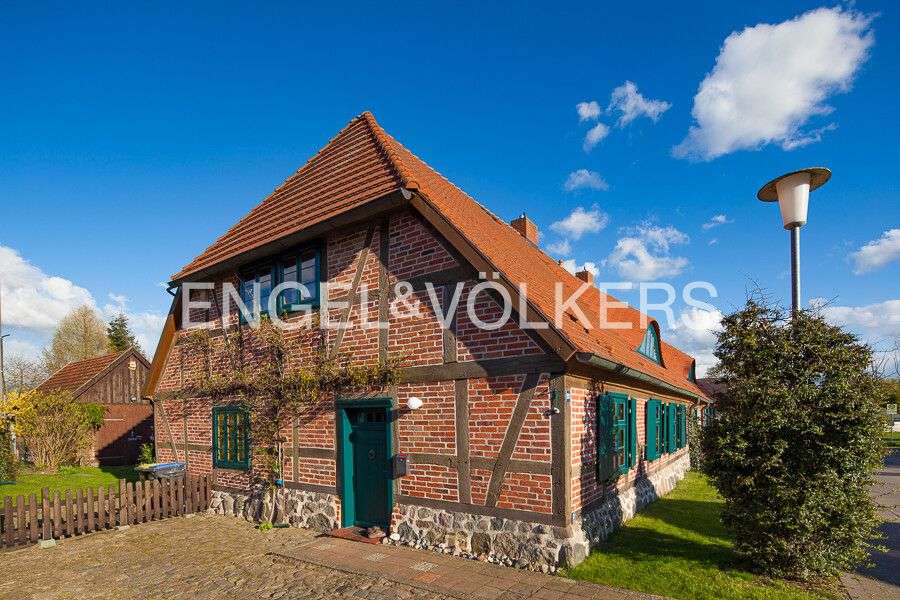 Thumbnail-Haus zum Kaufen in Lelkendorf 219.000,00 € 178 m²