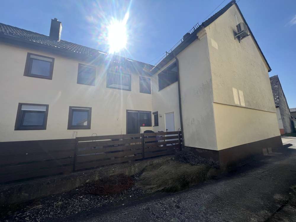 Thumbnail-Wohnung zum Kaufen in Steinheim am Albuch Söhnstetten 179.000,00 € 115 m²