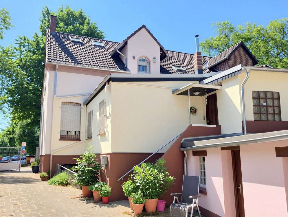 Thumbnail-Haus zum Kaufen in Duisburg 369.000,00 € 130 m²