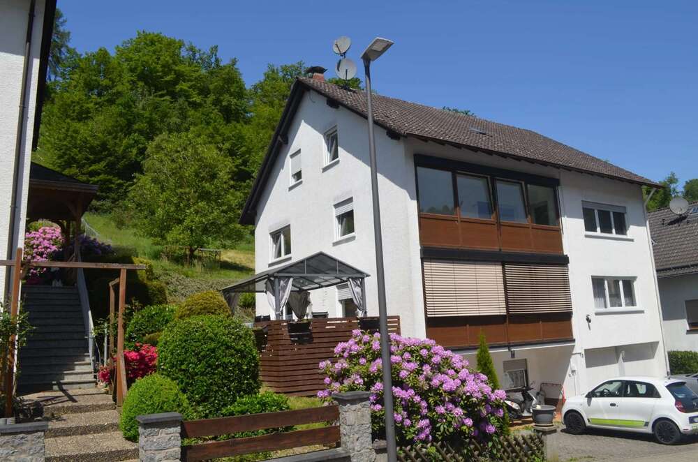 Thumbnail-Wohnung zum Mieten in Schlangenbad 950,00 € 97 m²