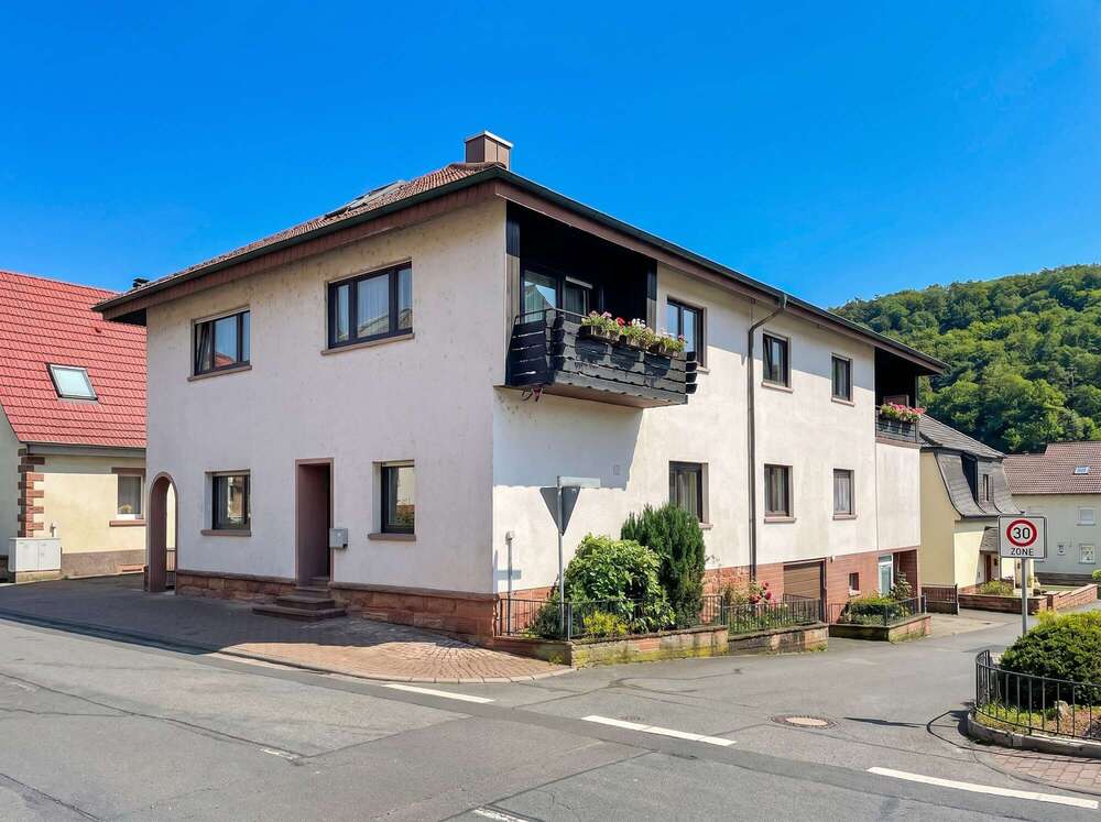 Thumbnail-Haus zum Kaufen in Collenberg 650.000,00 € 370 m²