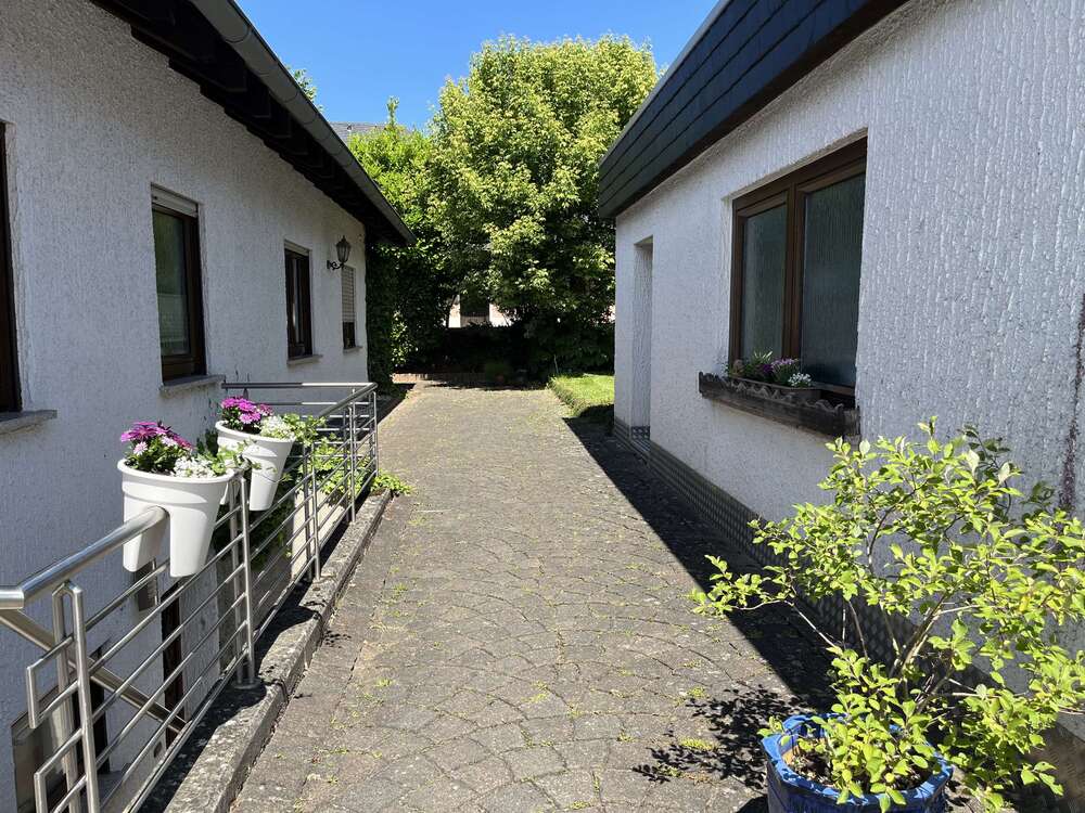 Thumbnail-Haus zum Kaufen in Hennweiler 389.000,00 € 109 m²