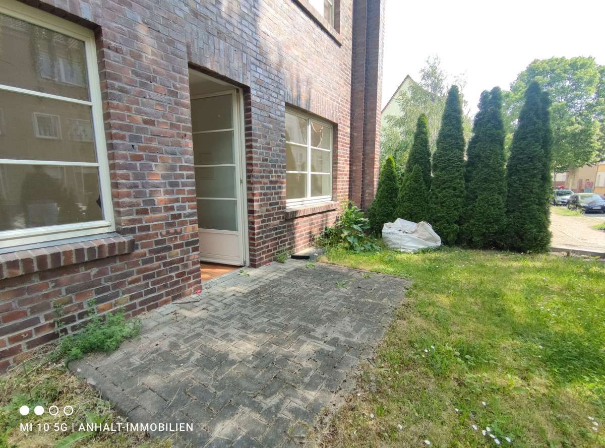 Thumbnail-Wohnung zum Mieten in Bitterfeld-Wolfen OT Bitterfeld 310,00 € 36.8 m²