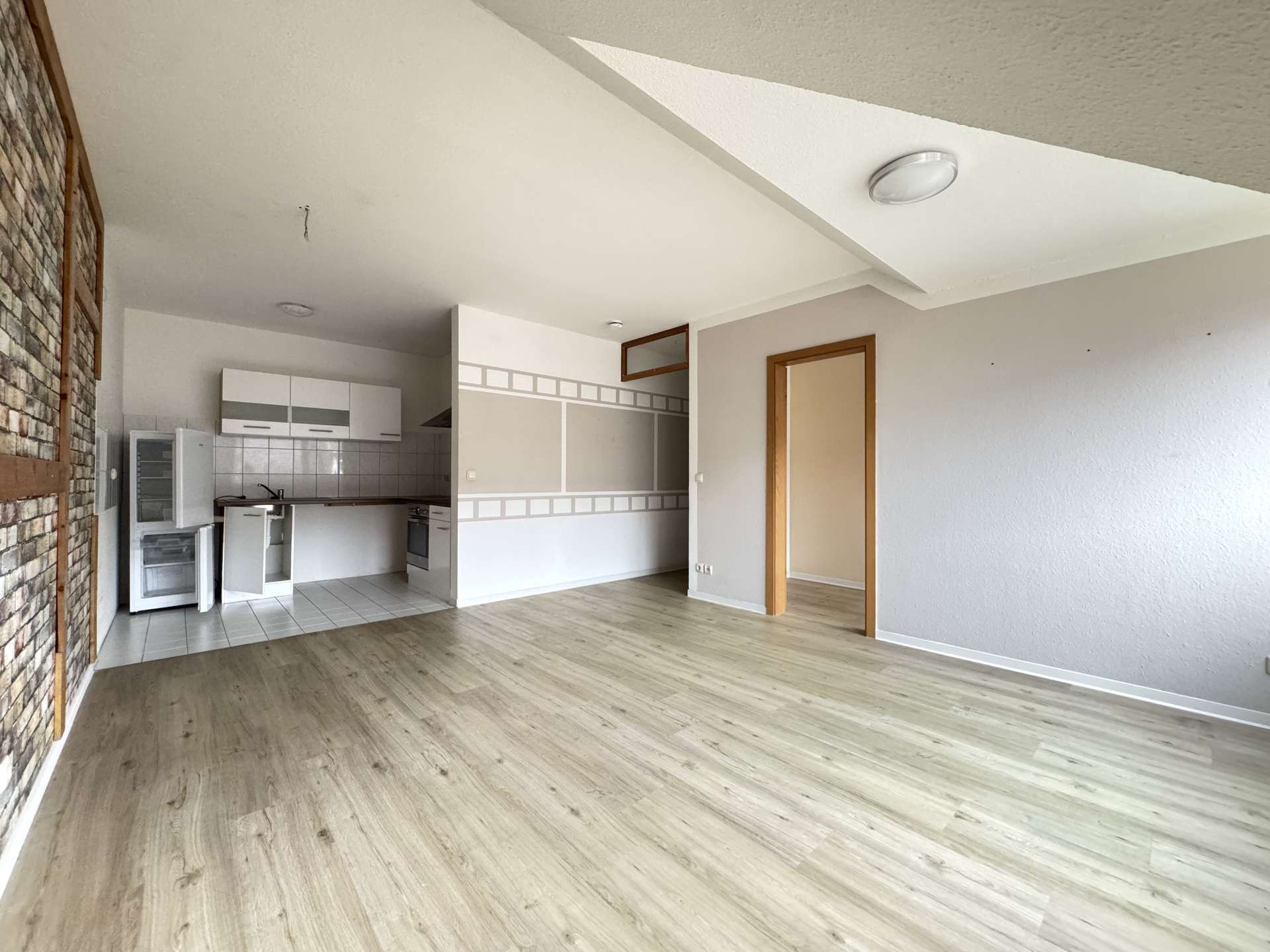 Thumbnail-Wohnung zum Mieten in Pampow 383,00 € 42.52 m²