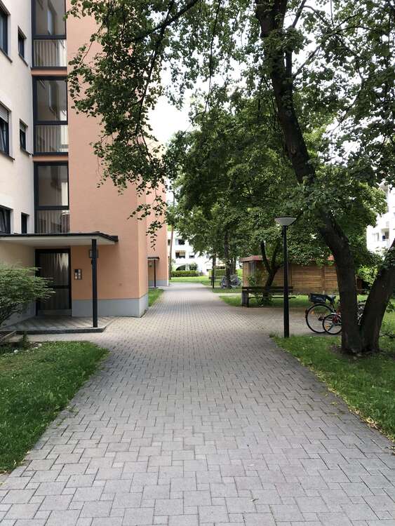 Thumbnail-Wohnung zum Mieten in Augsburg 1.120,00 € 93 m²