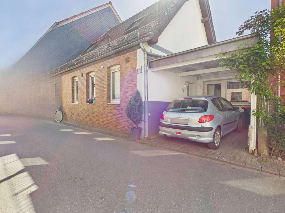 Thumbnail-Haus zum Mieten in Krefeld 1.300,00 € 97 m²
