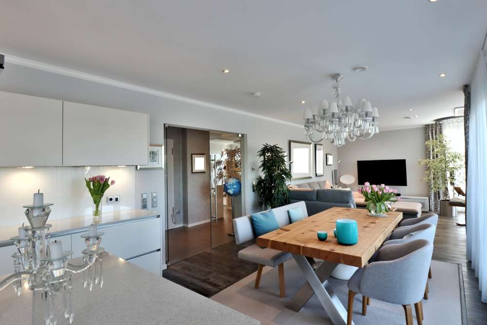 Thumbnail-Wohnung zum Kaufen in Braunschweig Gliesmarode 695.000,00 € 164 m²