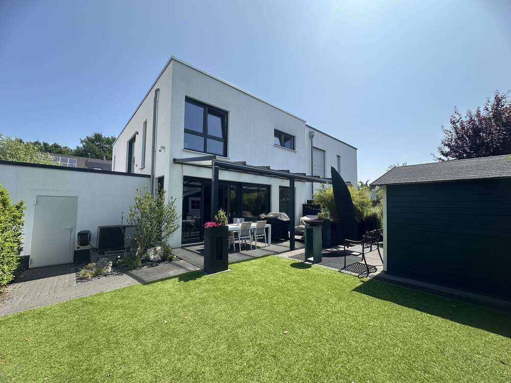 Thumbnail-Haus zum Kaufen in Dreieich 1.189.000,00 € 170 m²