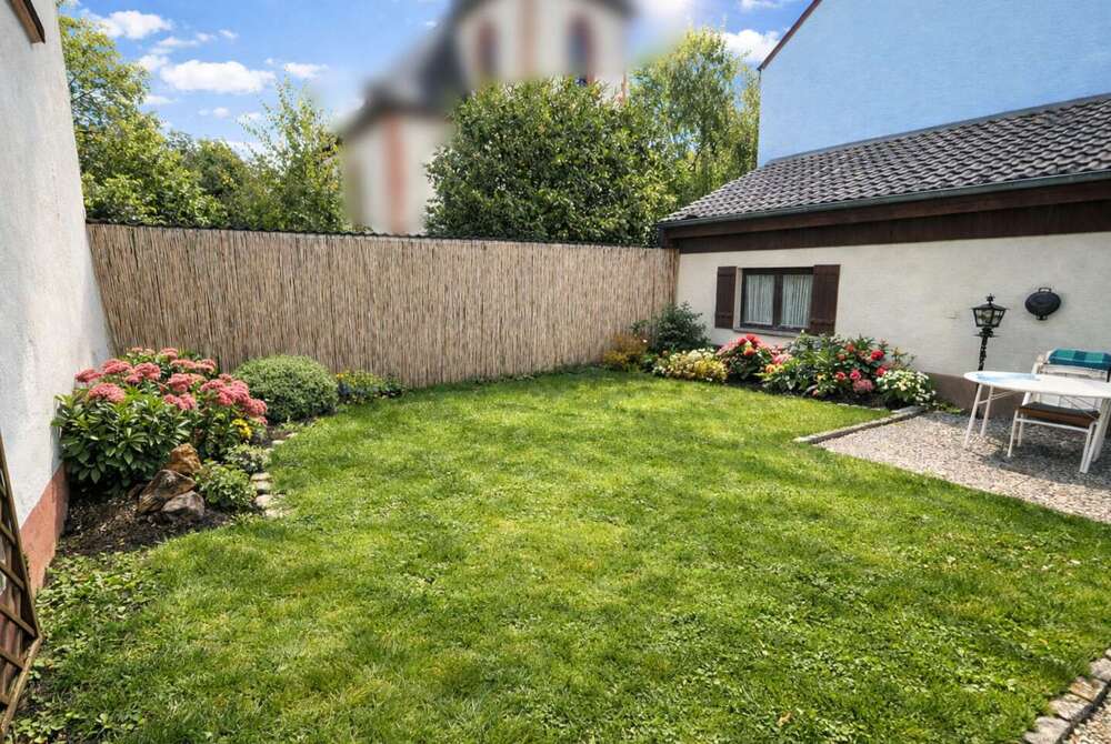 Thumbnail-Haus zum Kaufen in Frankfurt am Main 360.000,00 € 96 m²