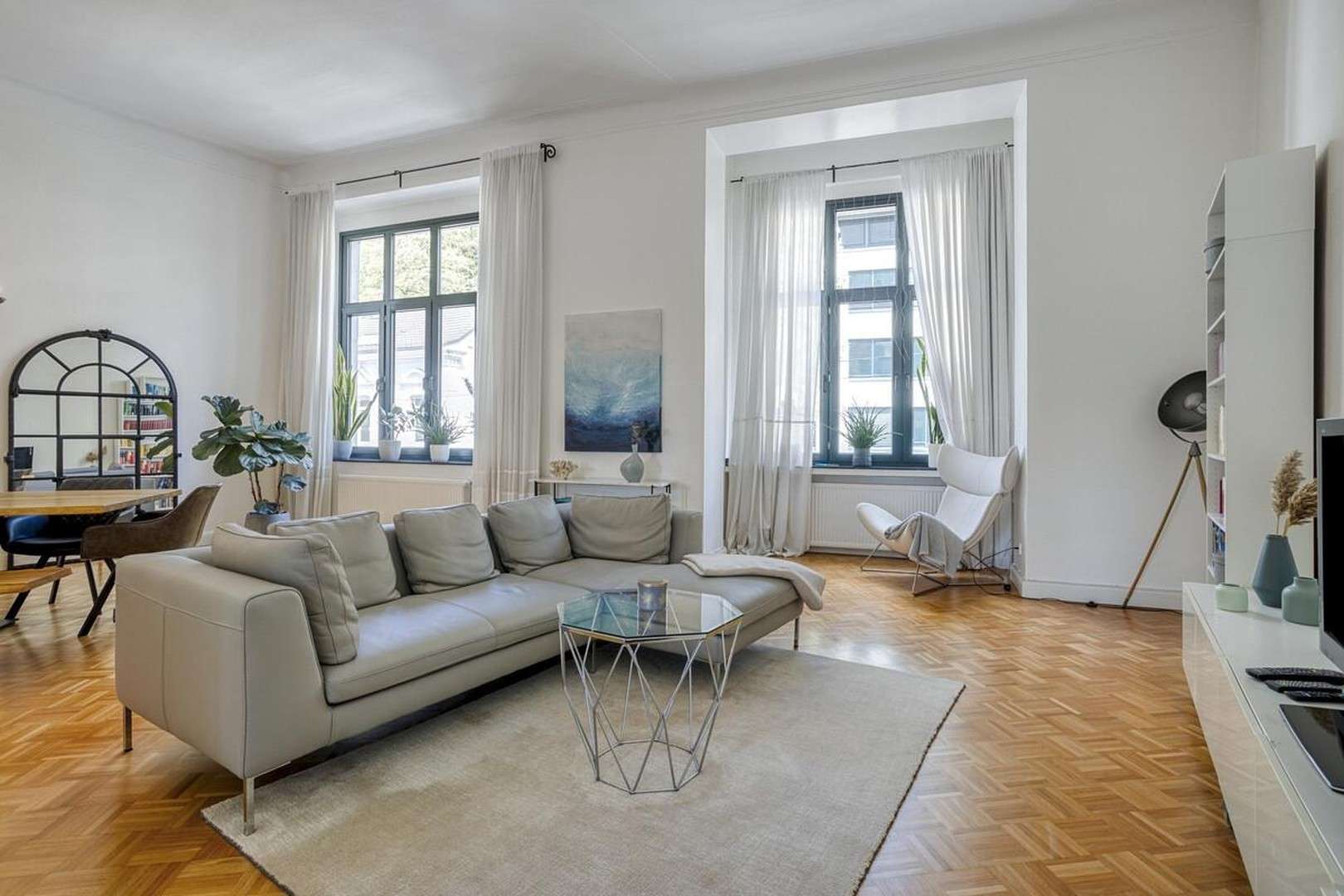 Thumbnail-Wohnung zum Kaufen in Düsseldorf 449.000,00 € 97.28 m²