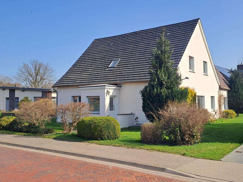Thumbnail-Haus zum Kaufen in Hille 199.000,00 € 217 m²