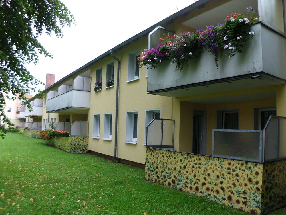 Thumbnail-Wohnung zum Mieten in Celle 525,43 € 56.04 m²