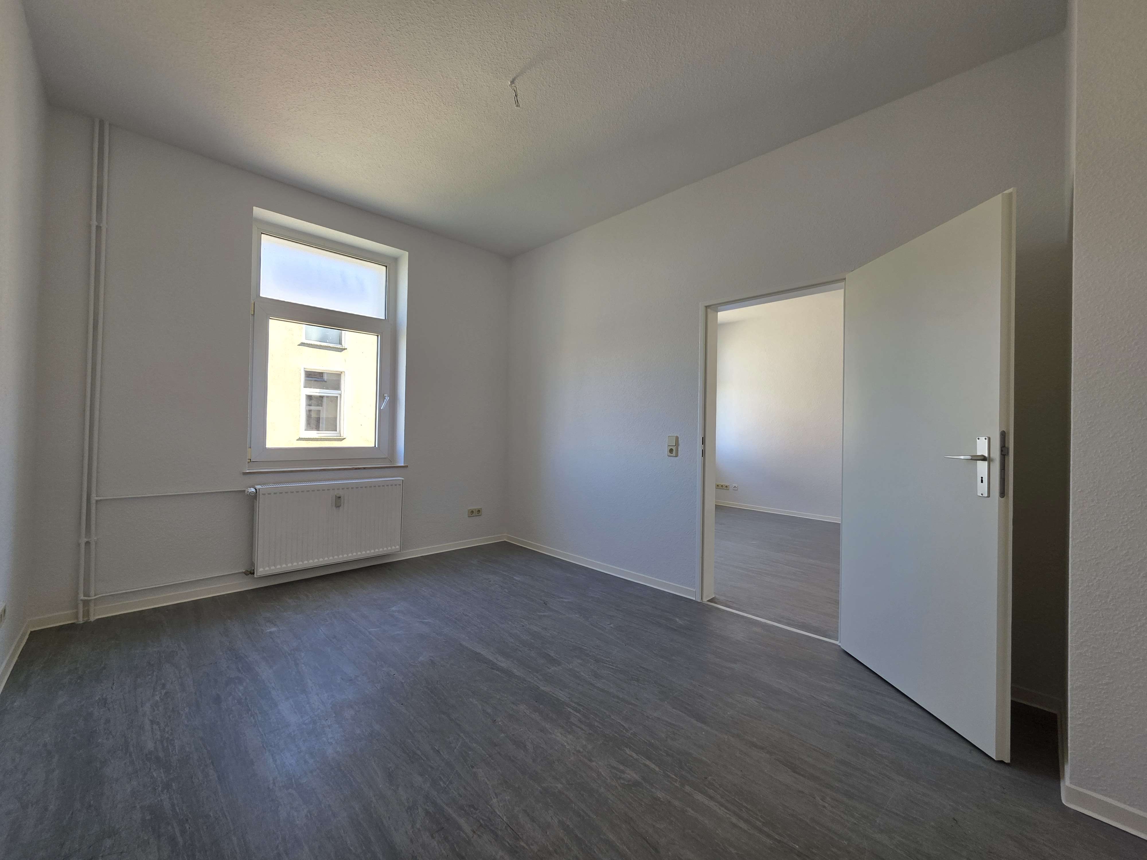 Thumbnail-Wohnung zum Mieten in Magdeburg 306,00 € 43 m²