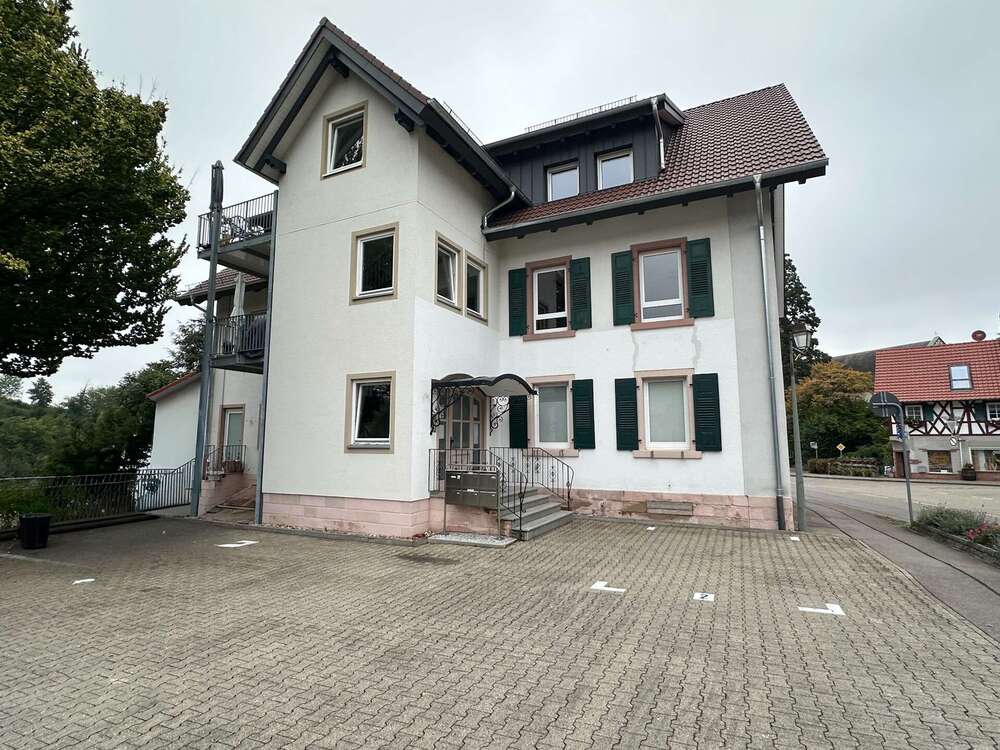 Thumbnail-Wohnung zum Kaufen in Sasbachwalden 249.000,00 € 118 m²
