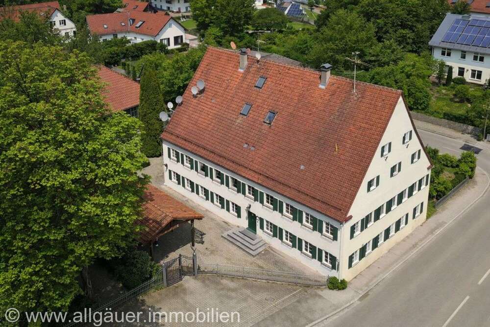 Thumbnail-Haus zum Kaufen in Ettringen 1.250.000,00 € 770 m²