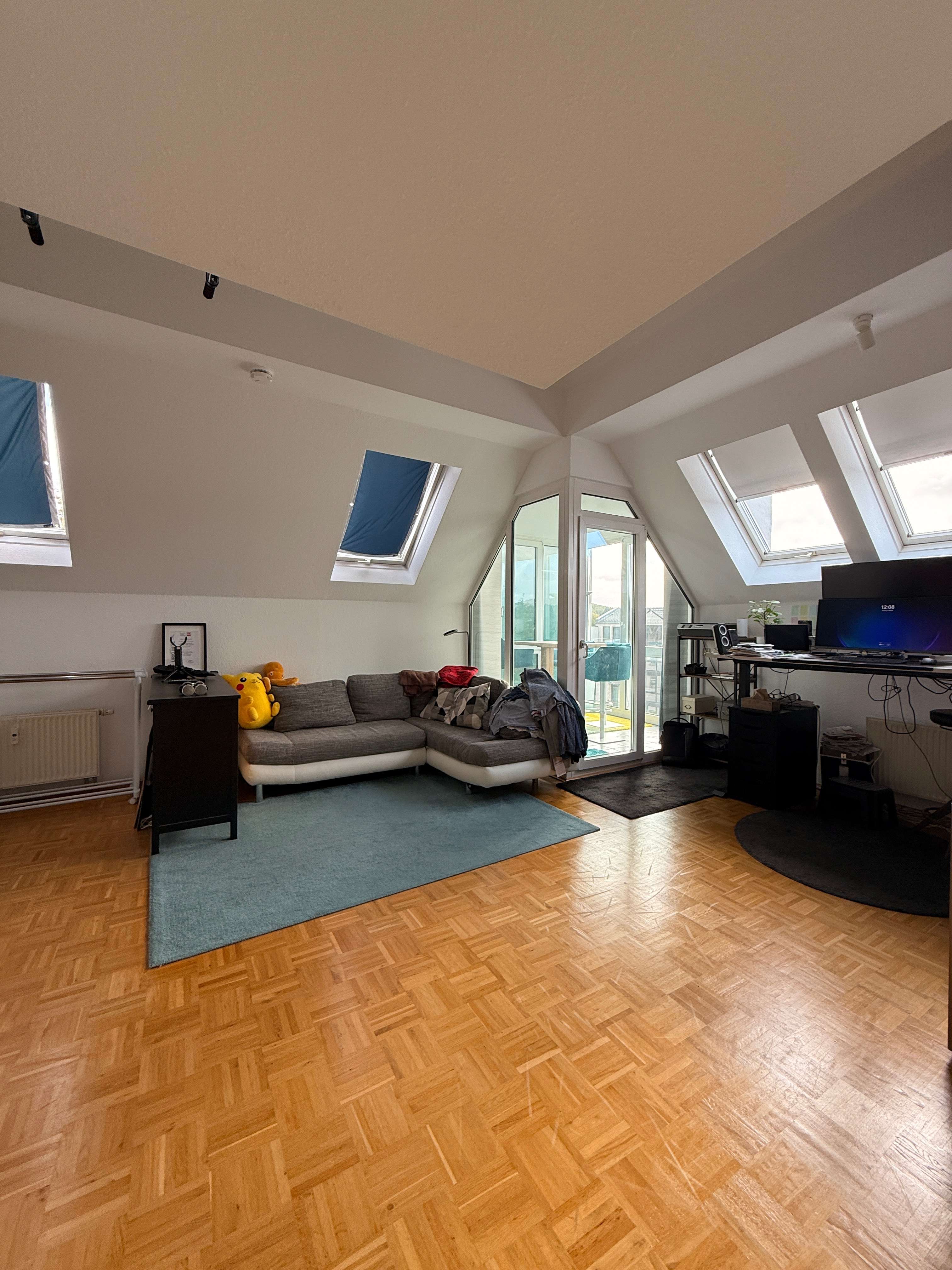 Thumbnail-Wohnung zum Kaufen in Düsseldorf 220.000,00 € 65.8 m²
