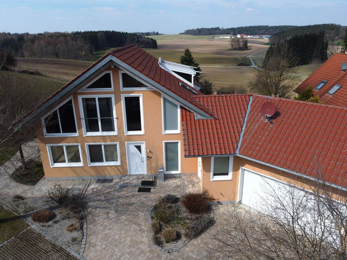 Thumbnail-Haus zum Kaufen in Adelzhausen Landmannsdorf 730.000,00 € 206 m²