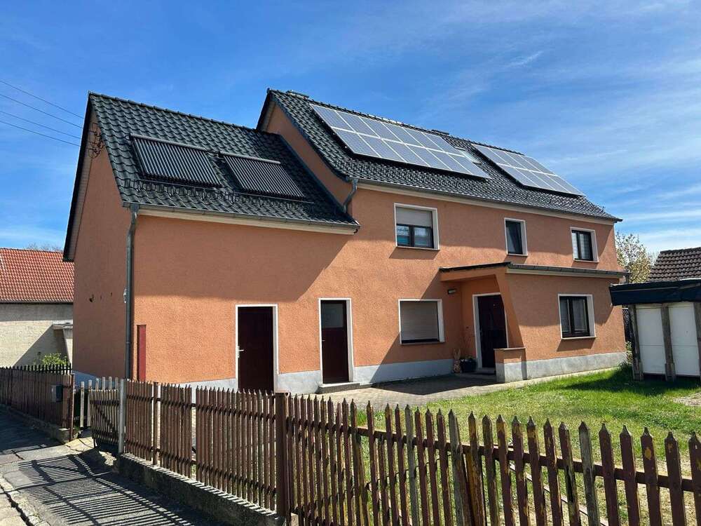 Thumbnail-Haus zum Kaufen in Schönfeld 247.000,00 € 207.34 m²