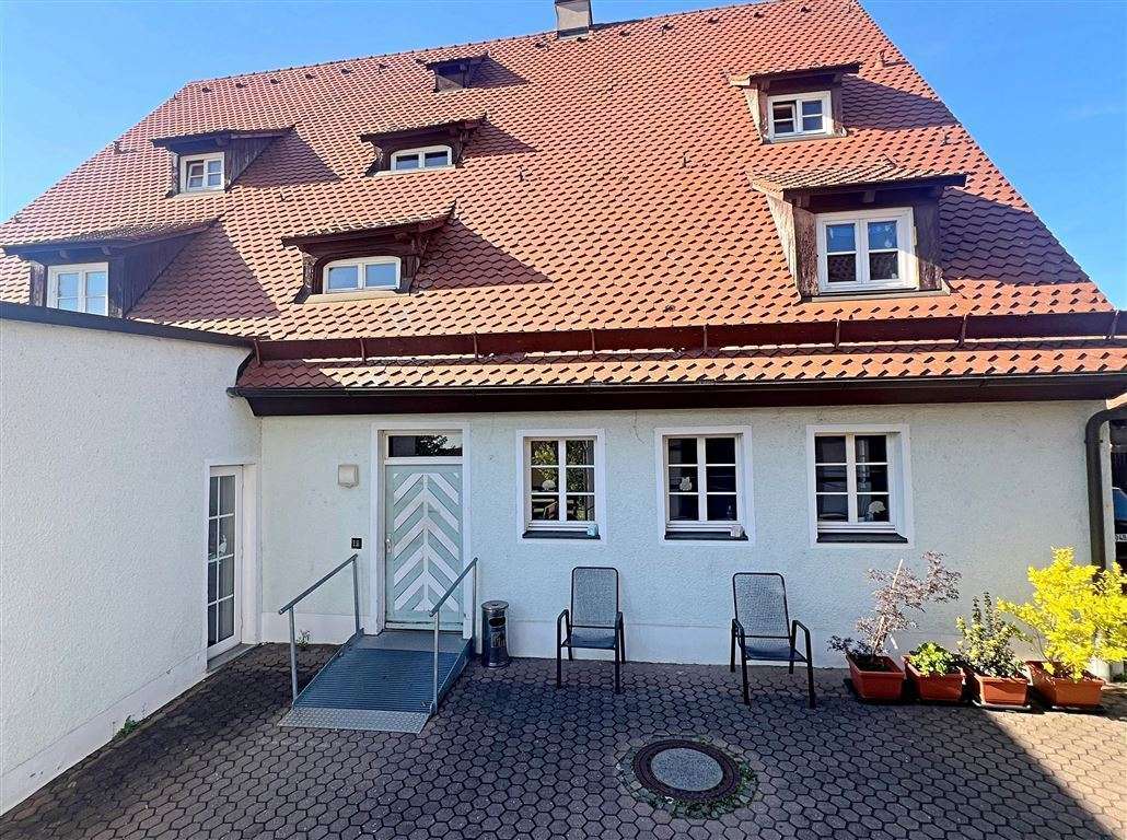 Thumbnail-Haus zum Kaufen in Nürnberg 699.000,00 € 307.9 m²