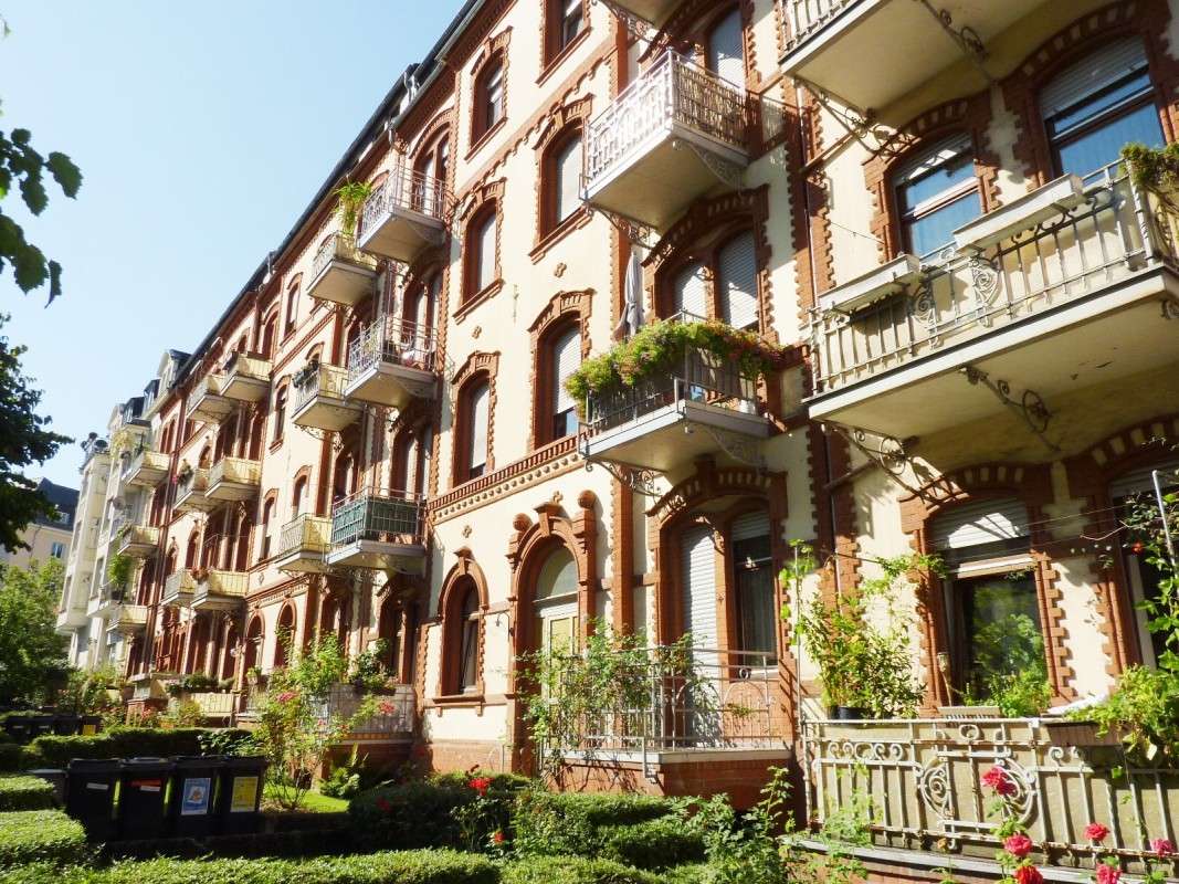 Thumbnail-Wohnung zum Mieten in Wiesbaden 1.350,14 € 122.74 m²