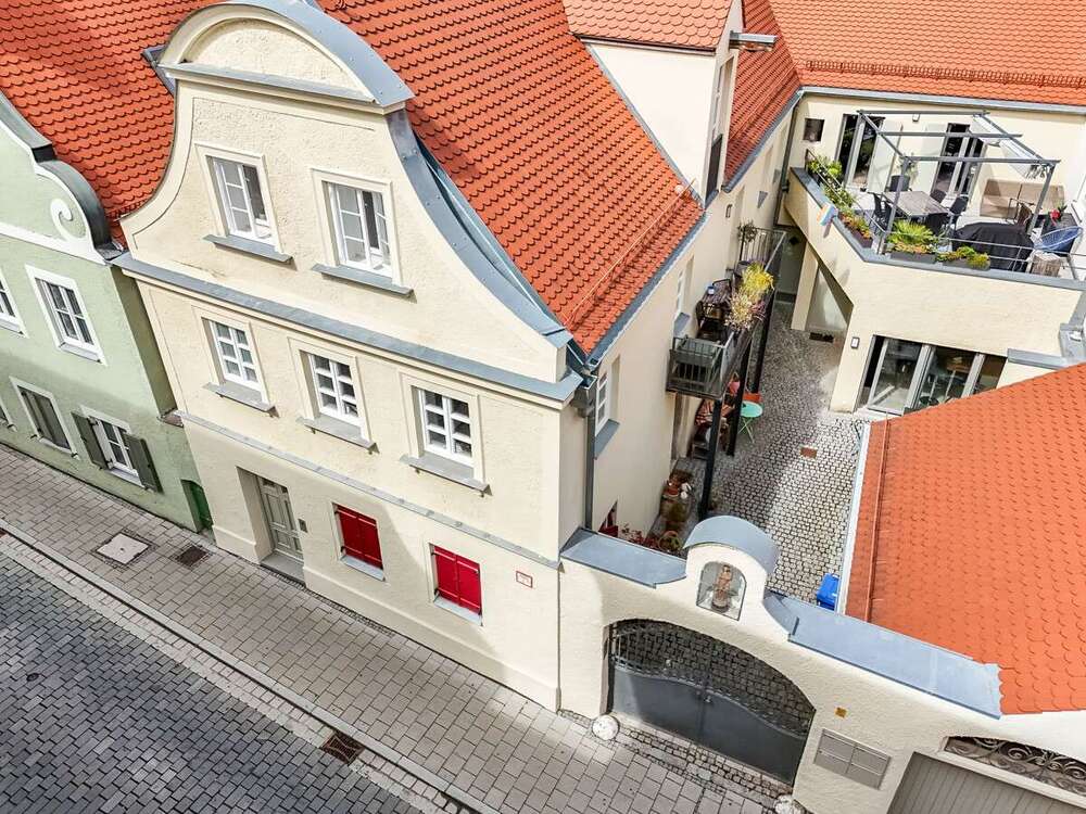 Thumbnail-Haus zum Kaufen in Ingolstadt 1.950.000,00 € 386.73 m²