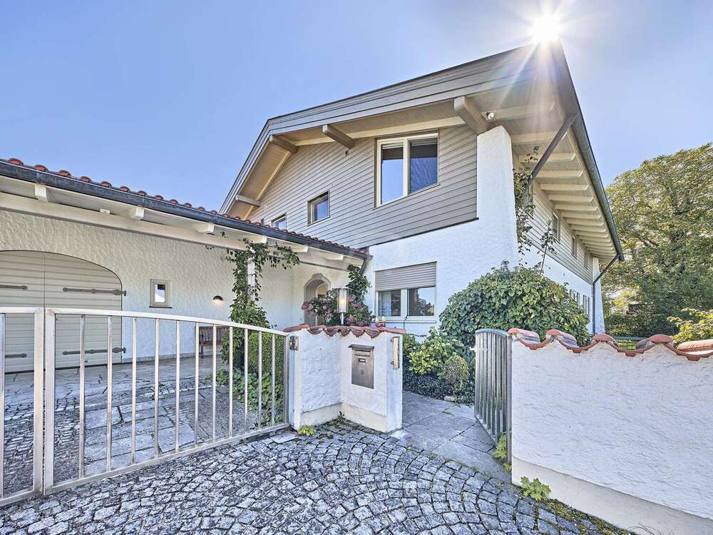 Thumbnail-Haus zum Kaufen in Breitbrunn am Chiemsee 1.995.000,00 € 418 m²