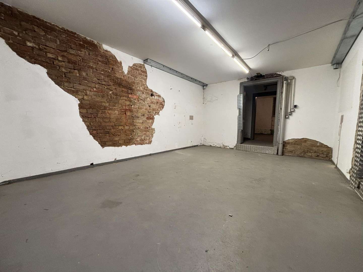 Thumbnail-Einzelhandel in Berlin 1.200,00 € 80 m²