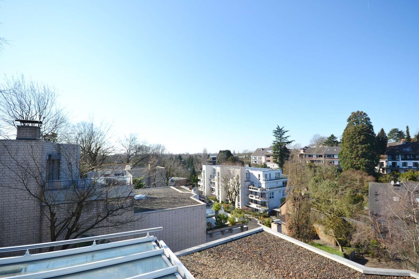 Thumbnail-Haus zum Mieten in Düsseldorf 2.850,00 € 172 m²