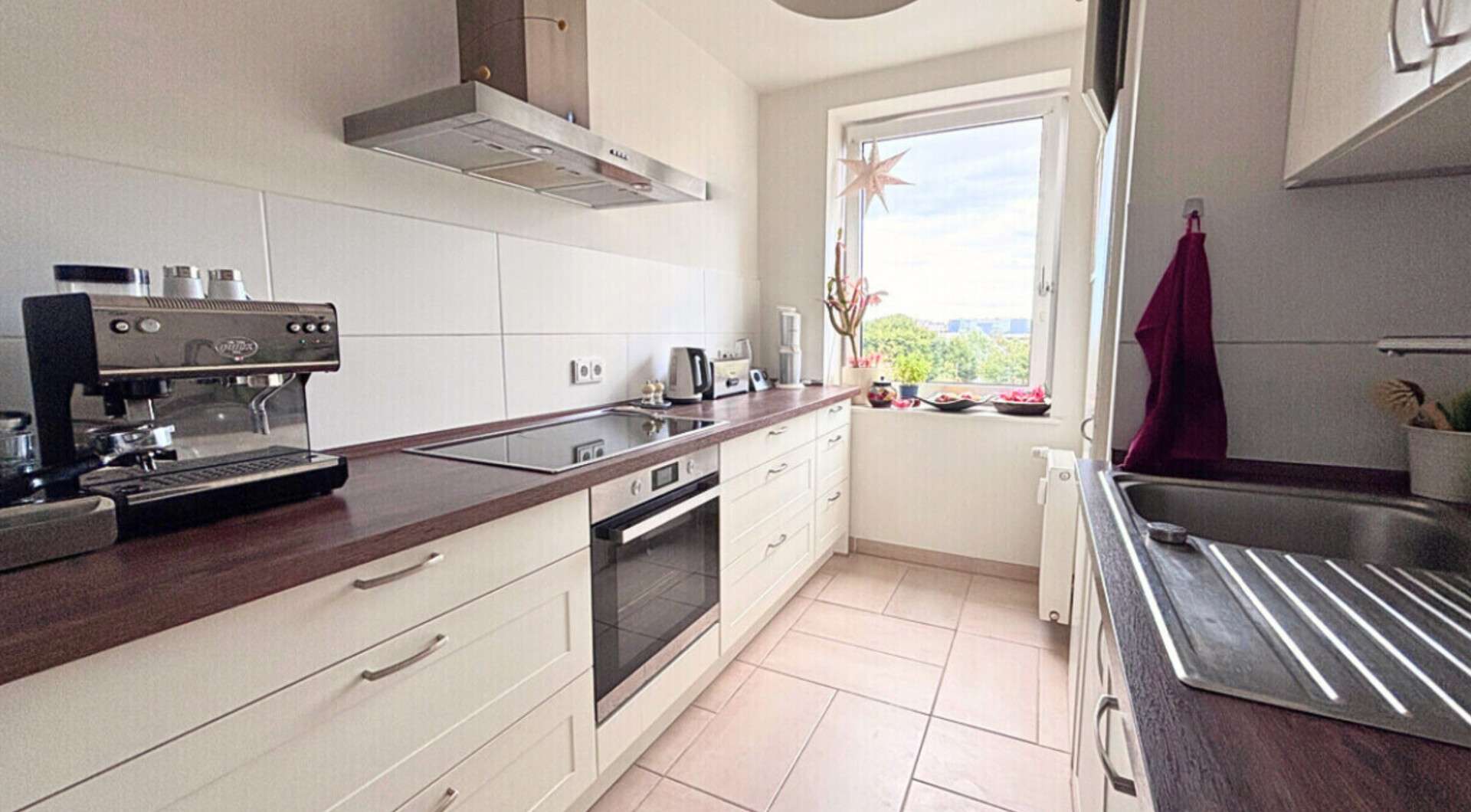 Thumbnail-Wohnung zum Kaufen in Hamburg 355.000,00 € 77 m²