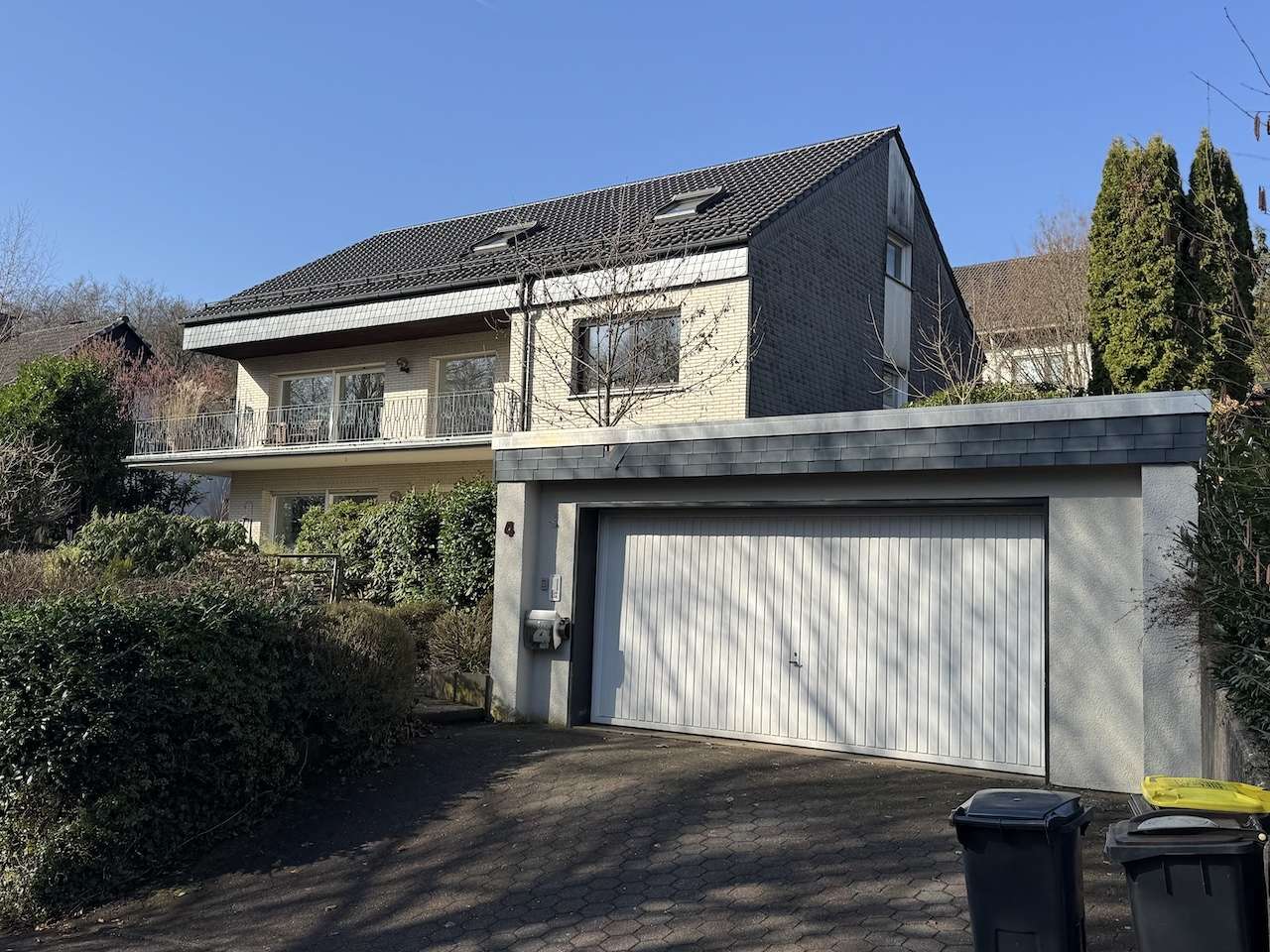 Thumbnail-Haus zum Kaufen in Siegen 375.000,00 € 344 m²