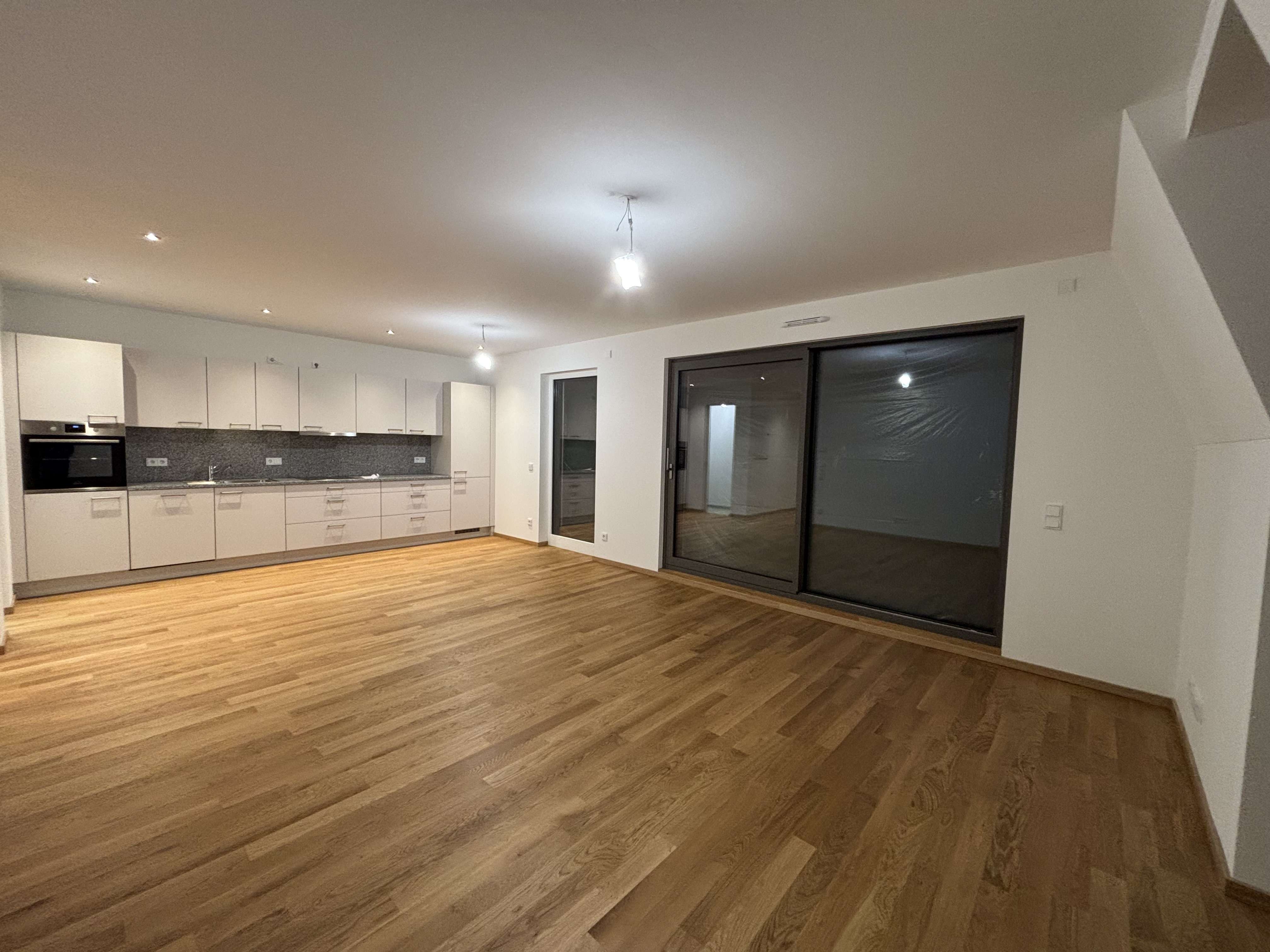 Thumbnail-Wohnung zum Mieten in Taufkirchen 2.700,00 € 123.56 m²