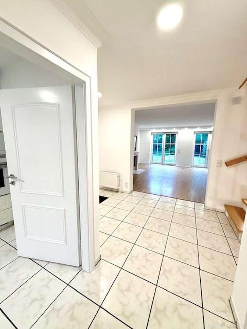 Thumbnail-Haus zum Kaufen in Düsseldorf 1.570.000,00 € 213 m²