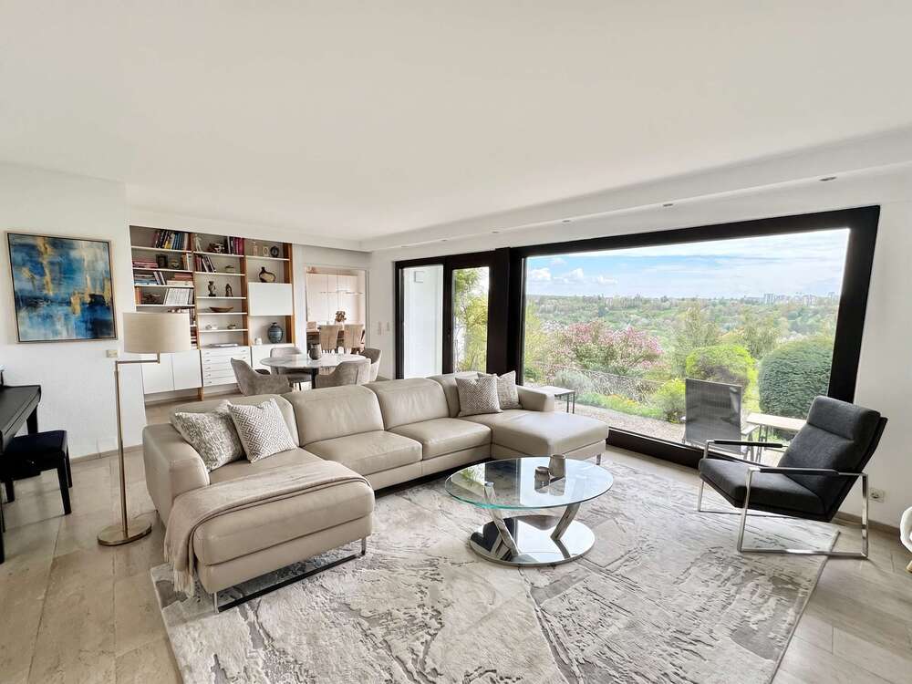 Thumbnail-Haus zum Kaufen in Stuttgart 1.180.000,00 € 214 m²